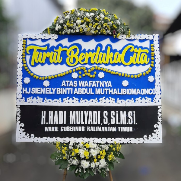 Karangan Bunga Duka  di Ngada